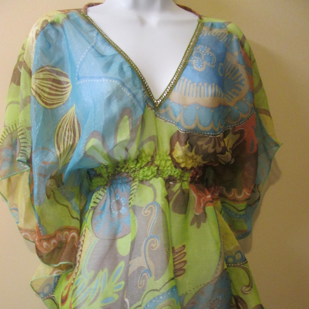 S - GIRL VINTAGE TOP/SIZE MED/butterfly sleeves